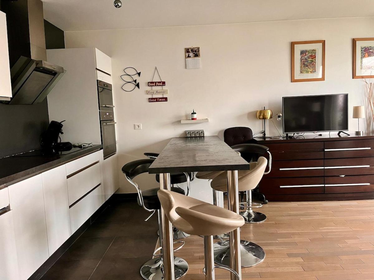 Apartment La Defense Panoramic Terrace And Parking Courbevoie